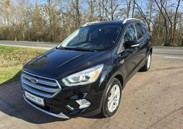 Ford Kuga cena 68900 przebieg: 70000, rok produkcji 2017 z Kalisz małe 352